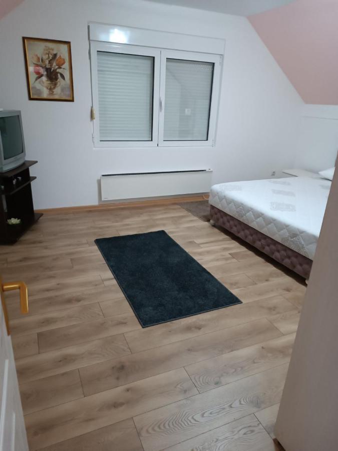 Stan Na Dan J & M Leilighet Vrsac Eksteriør bilde